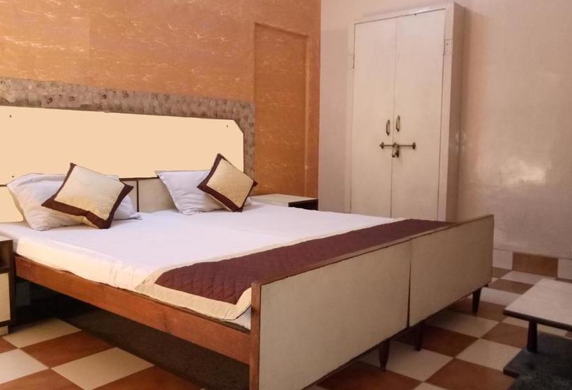 Hotel Rajdhani Jaipur