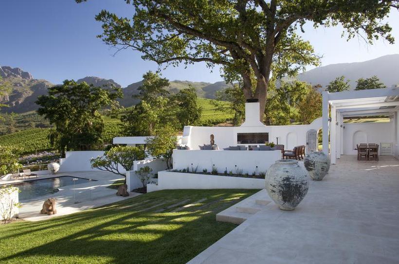 Hotel Homestead At Oldenburg Vineyards 8