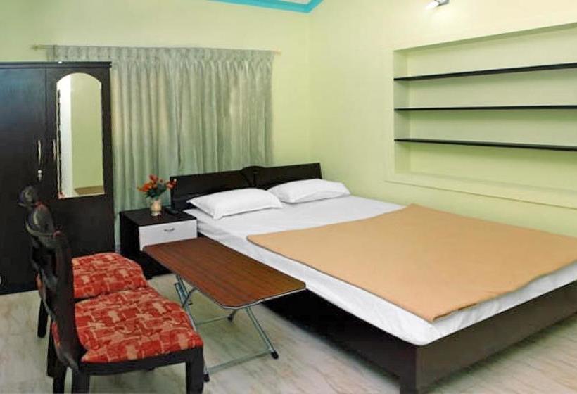 Hotel Restful Homestay With A Lush Green Garden By Guesthouser 2