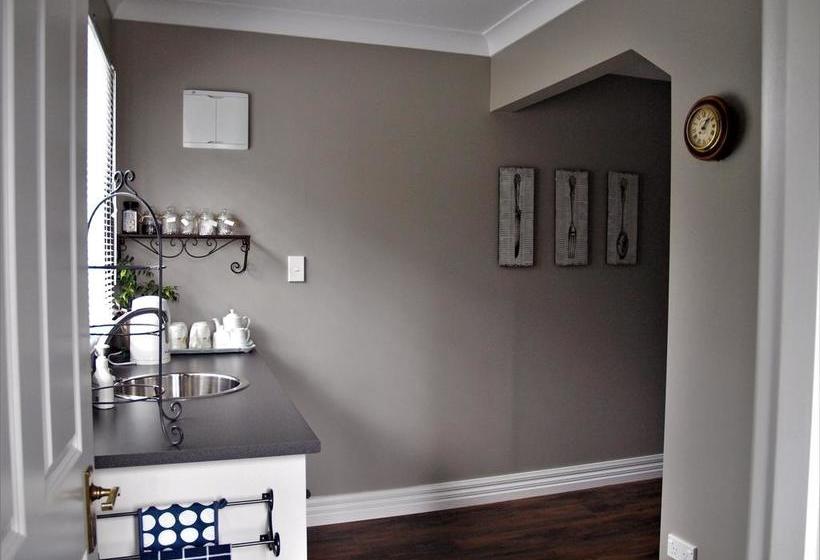 Hillsfield House Bed & Breakfast Marlborough 7