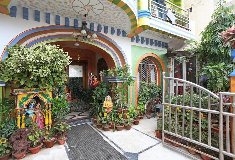 Hotel Oyo Rooms Near Swargadwar Beach 3