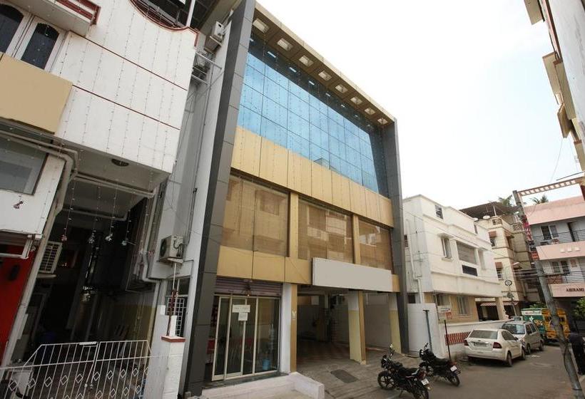 Hotel Oyo Rooms Velachery 1