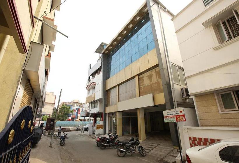 Hotel Oyo Rooms Velachery 2