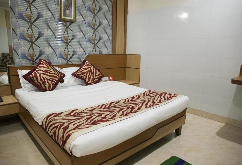 Hotel Oyo Rooms Bajrakabati Road 14