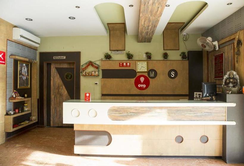 Hotel Oyo Rooms Bajrakabati Road 8