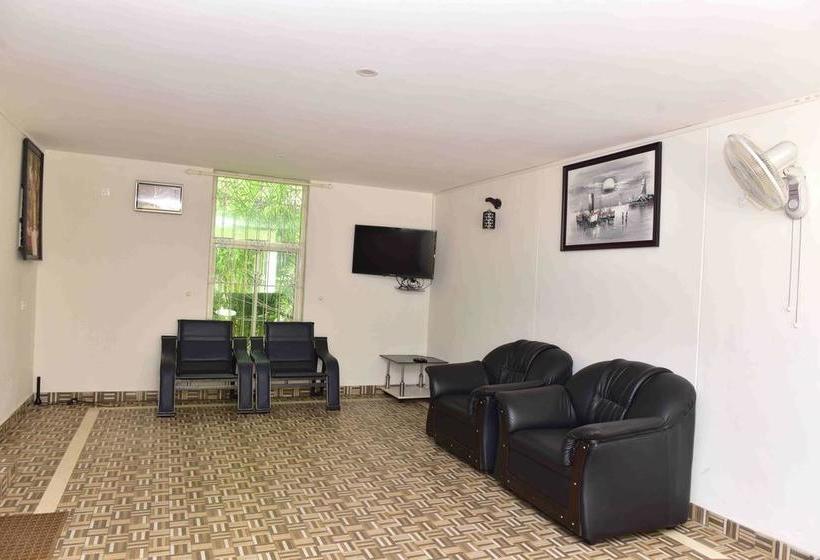 Hotel Oyo Rooms Kovalam Bypass 9