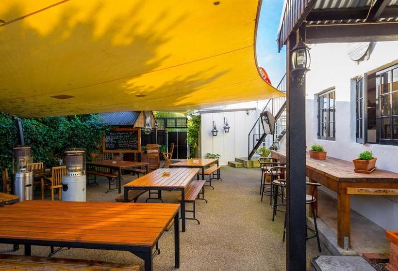 Motel Cork And Keg 16