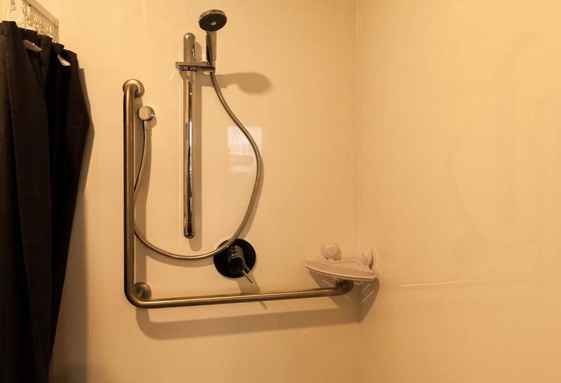 Motel Cork And Keg 9