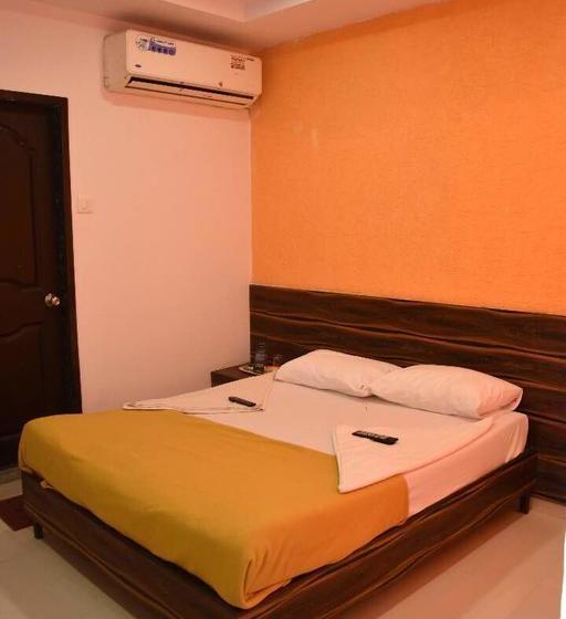 Hotel Raj Residency 7