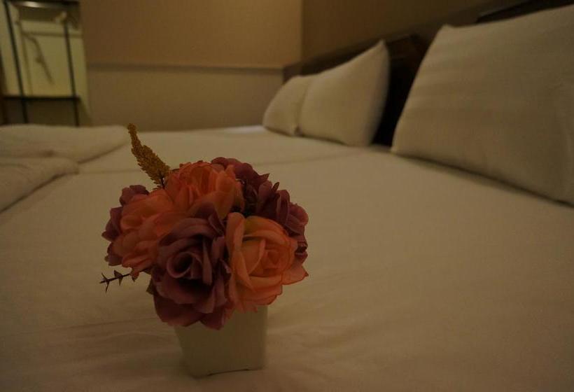 Hotel Srinaka By Sleepyoho 9