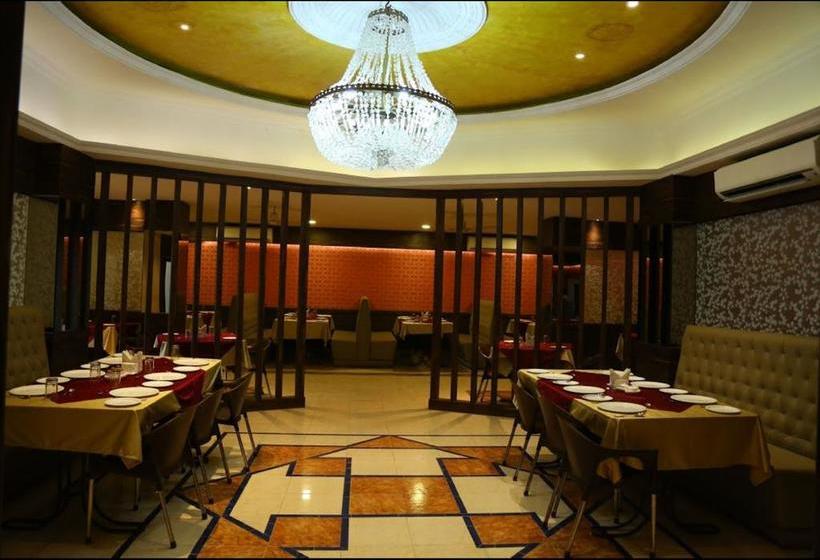 Hotel The Himalaya Park 5