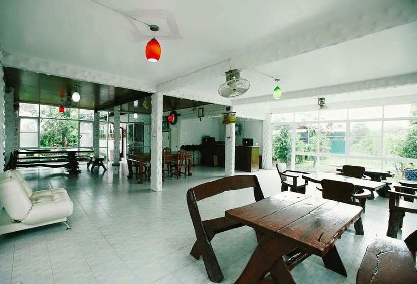 Sapphayaklangna Resort 13