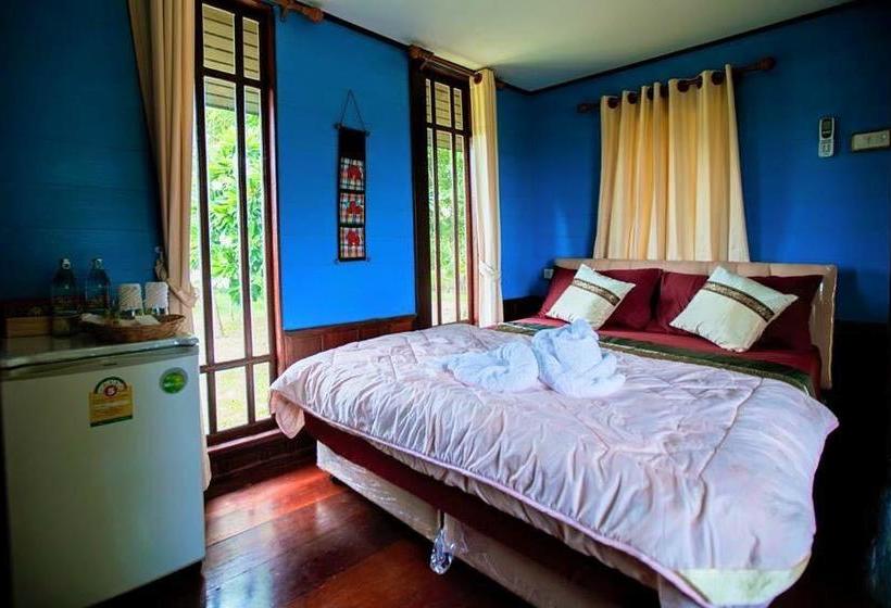 Sapphayaklangna Resort 18