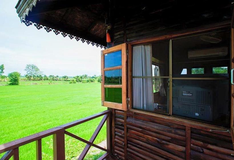 Sapphayaklangna Resort 6