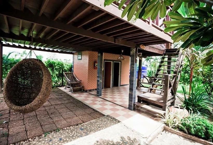 Sapphayaklangna Resort 7