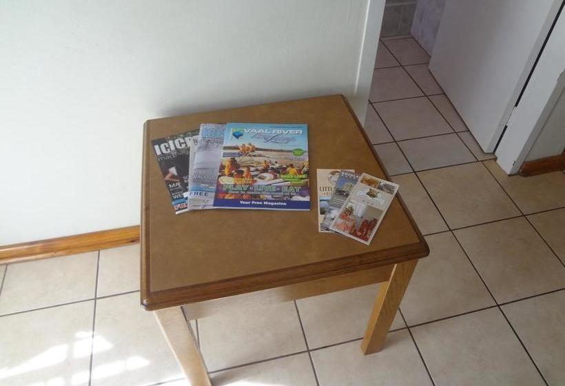 Hotel Ingwe Guest Lodge 11