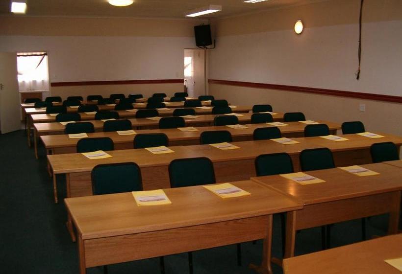 Hotel Ingwe Guest Lodge 13