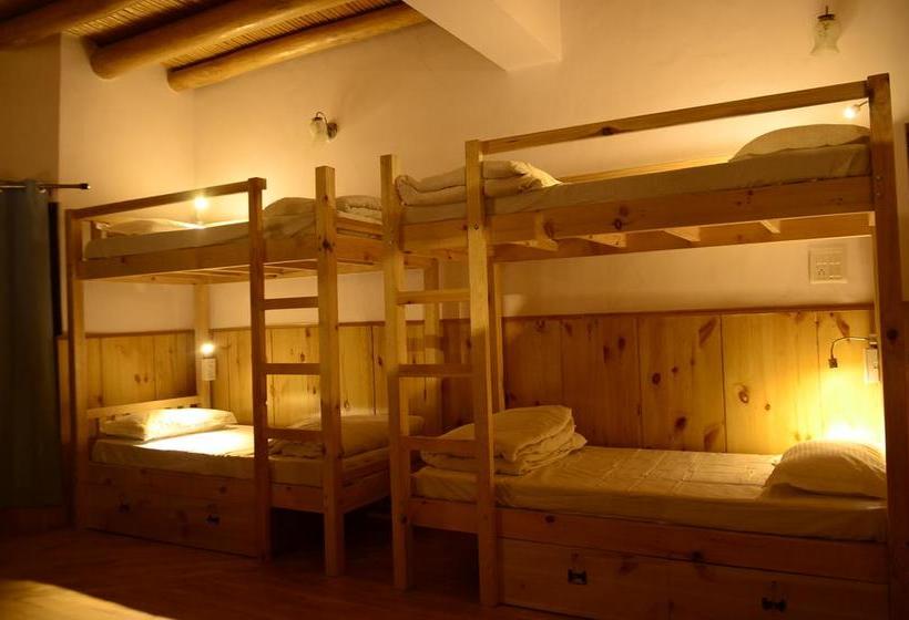 Raybo Hostel & Rooms 6