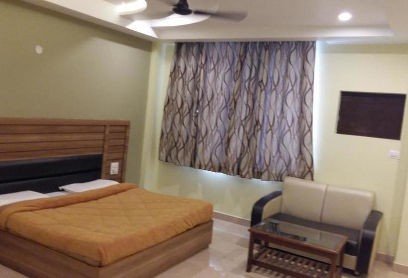 Hotel Kanta International Katra 14