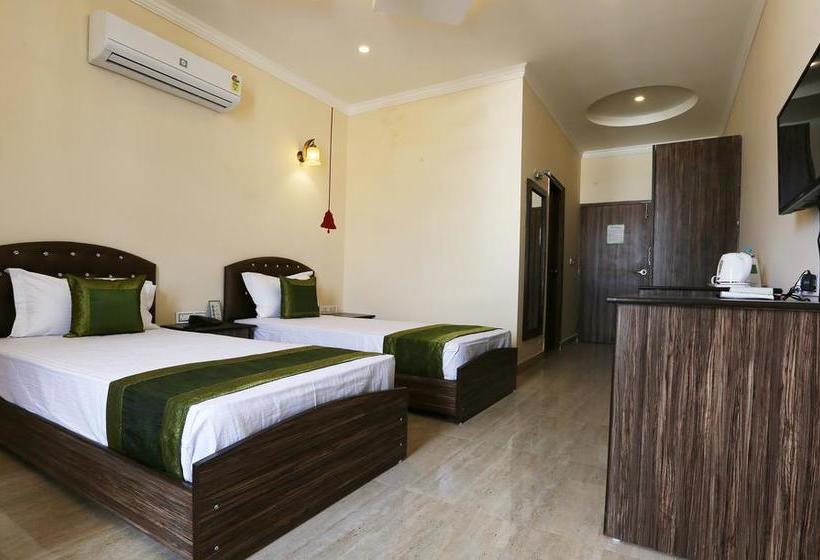 Hotel Treebo Blessing Bells 10