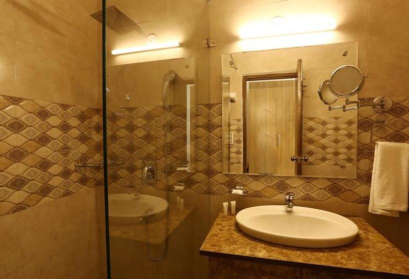 Hotel Treebo Blessing Bells 14