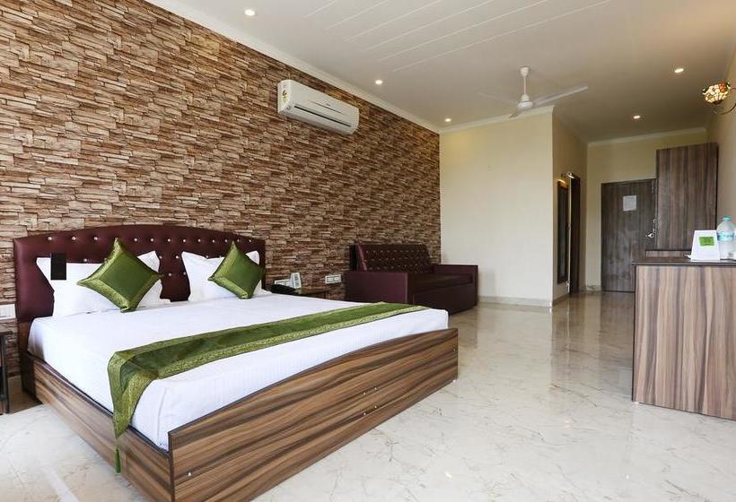 Hotel Treebo Blessing Bells 7