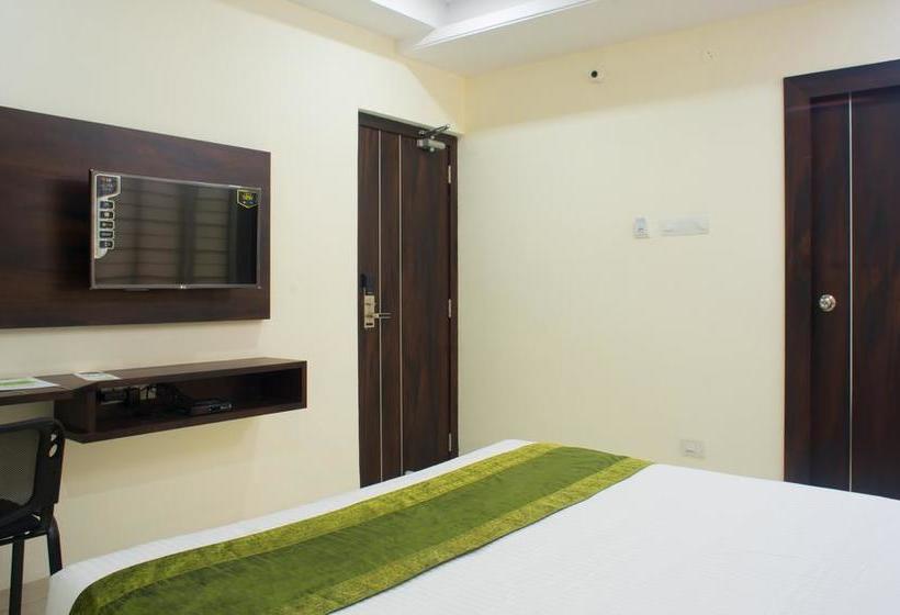 Hotel Treebo Celeste 11