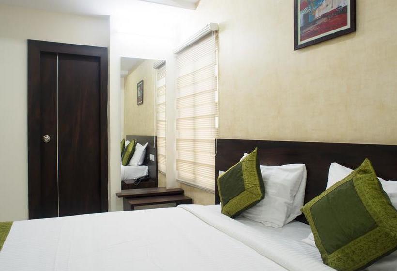 Hotel Treebo Celeste 12