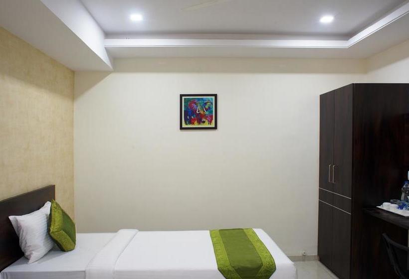 Hotel Treebo Celeste 6