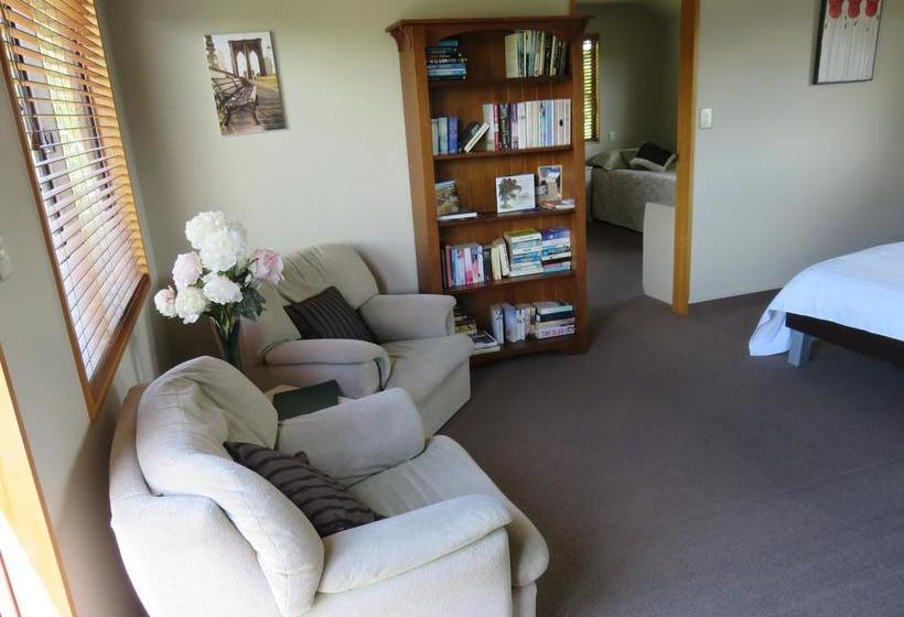 Bed and Breakfast Rockview B And B 4