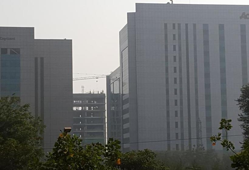 Bed and Breakfast Niketan Rooms Gurgaon 11