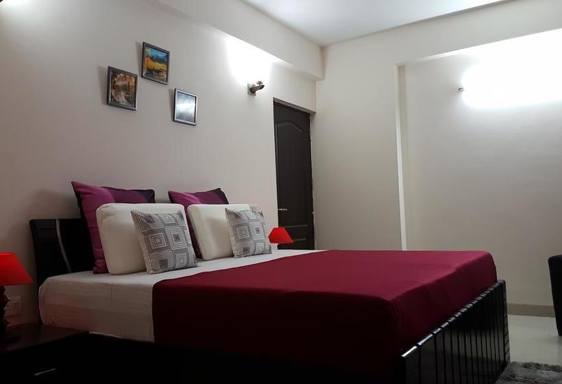 Bed and Breakfast Niketan Rooms Gurgaon 13
