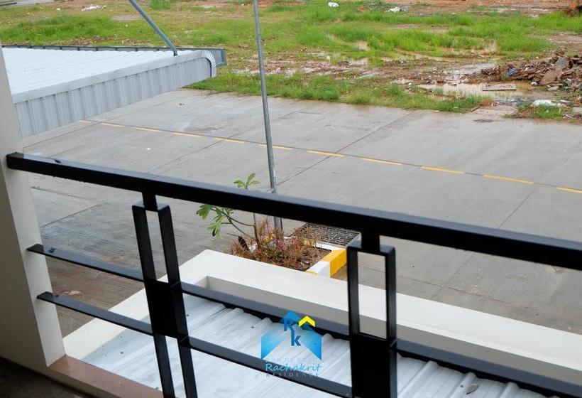 Hostel Rachakrit Residence