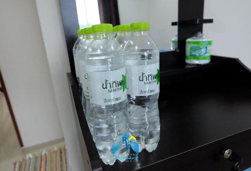 Hostel Rachakrit Residence 16