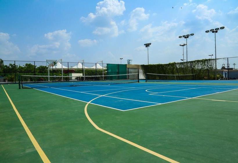 Hotel Fab Solaris Club & Resort 18