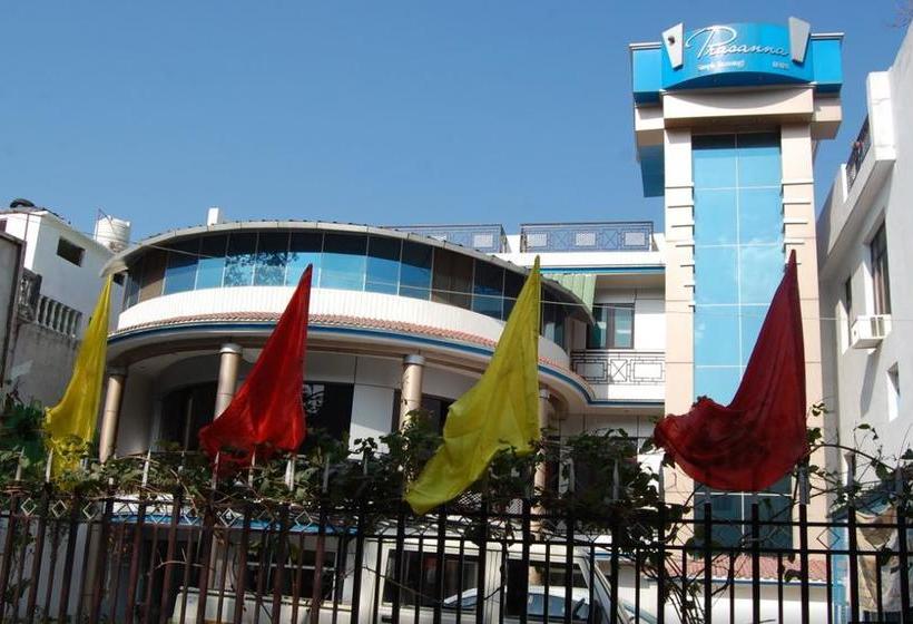 Hotel Prasanna Inn 7