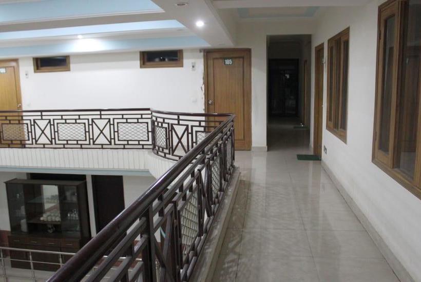 Hotel Prasanna Inn 9