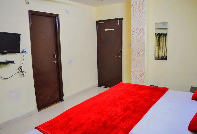 Hotel Laxmi Niwas 20