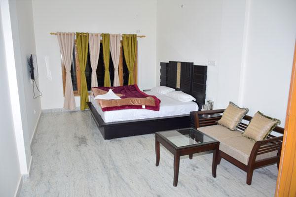 Hotel Jay Continental 17