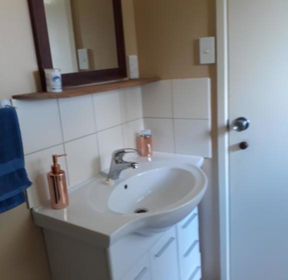 Bed and Breakfast Tiki Retreat 11