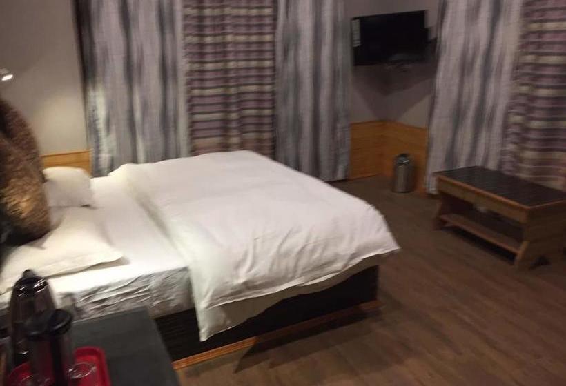 Hotel Moon View Resorts Pahalgam 13