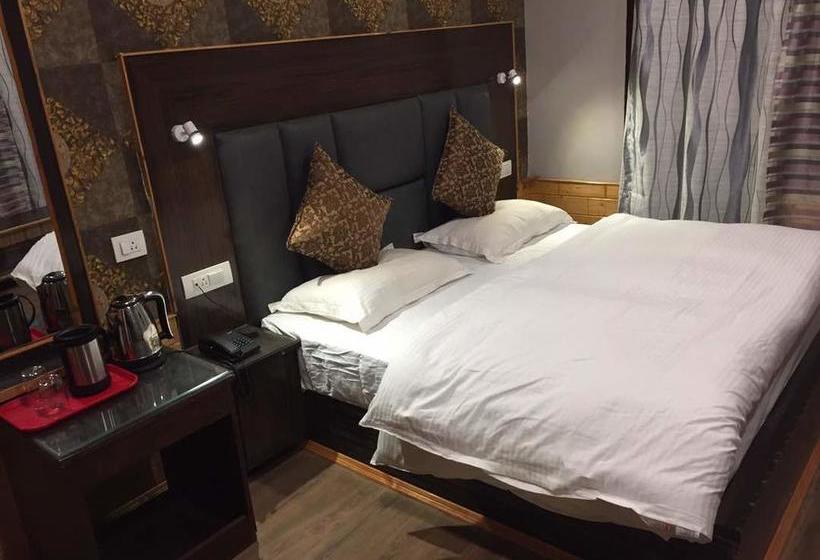 Hotel Moon View Resorts Pahalgam 14