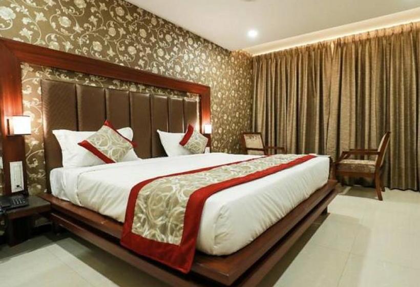 Hotel Grand Rajputana 11