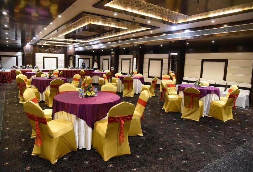 Hotel Grand Rajputana 15