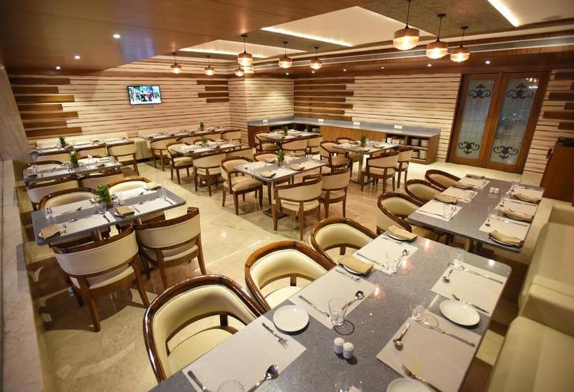 Hotel Grand Rajputana 5