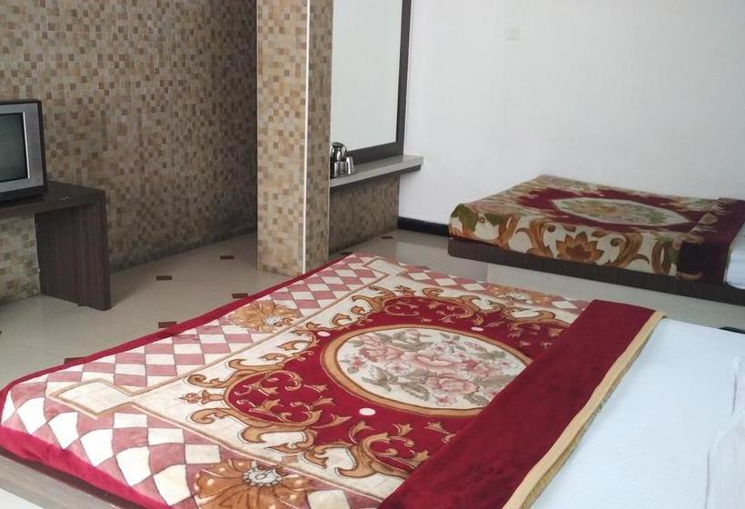 Hotel Pratham International 2