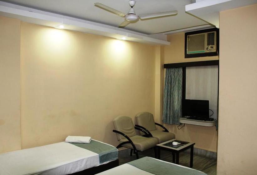 Hotel Golden Gate 13