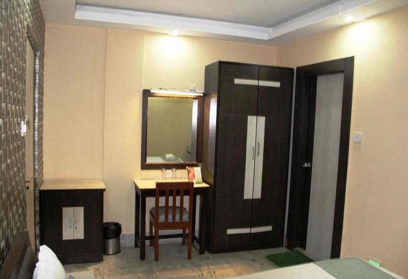 Hotel Golden Gate 17