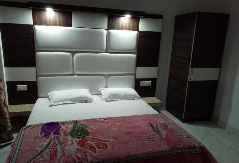 Hotel Yours Home Stay 13