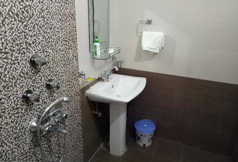 Hotel Yours Home Stay 20